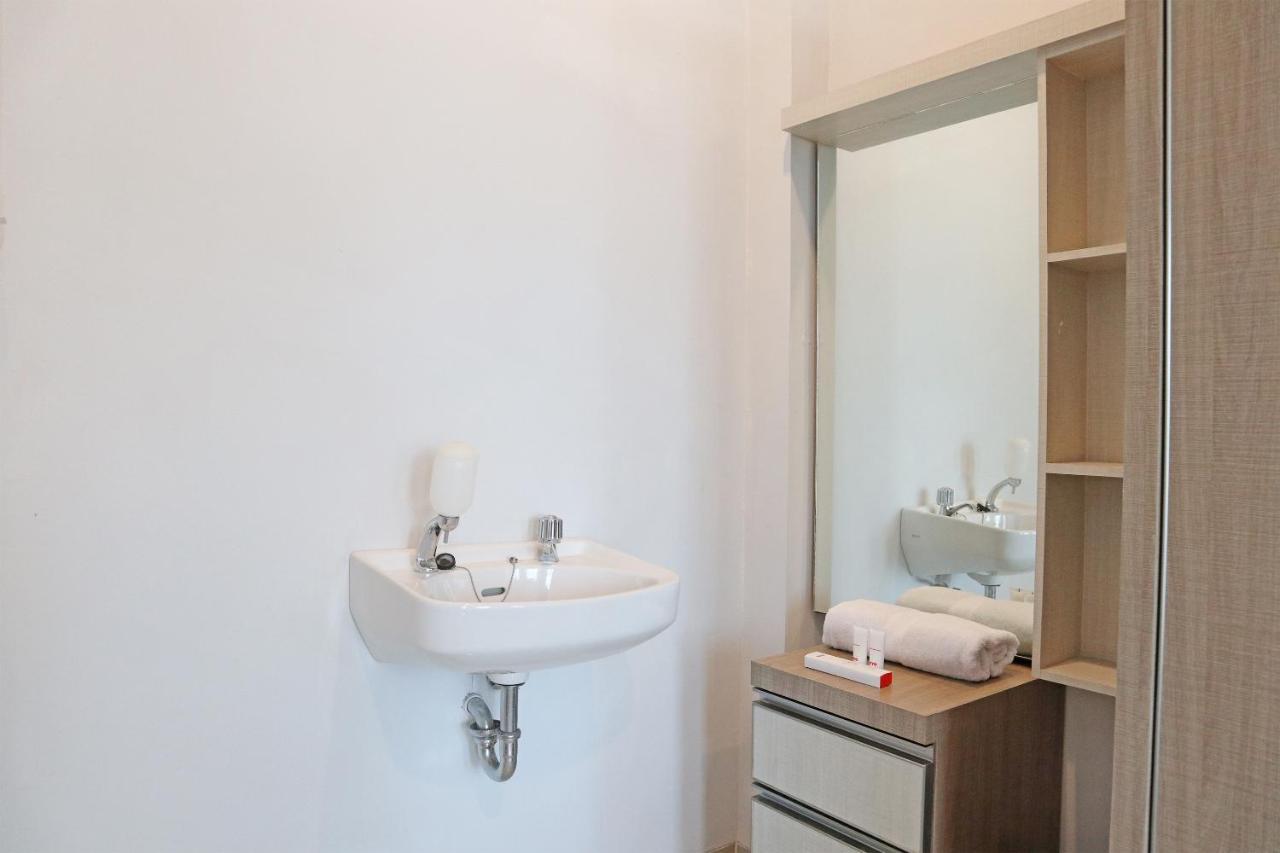 Oyo 1649 Grya Lavinsa Hotel Паданг Екстериор снимка